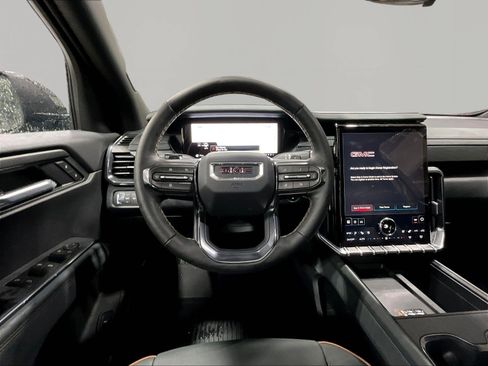 New 2026 GMC Acadia AT4 w/ Luxury Package AWD/4WD image 9