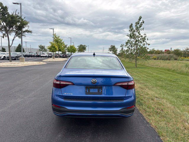 Used 2024 Volkswagen Jetta Sport FWD image 6