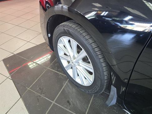 Used 2012 Toyota Camry XLE w/ Leather Pkg image 28