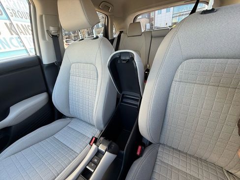 New 2026 Honda HR-V LX image 19