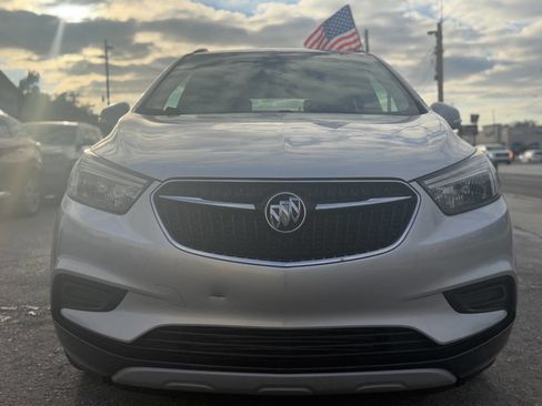 Used 2019 Buick Encore Preferred image 2