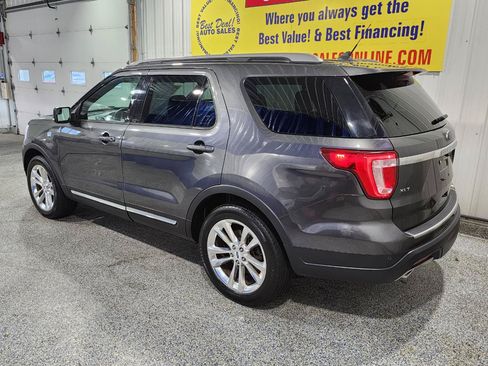Used 2018 Ford Explorer XLT w/ Equipment Group 202A AWD/4WD image 5