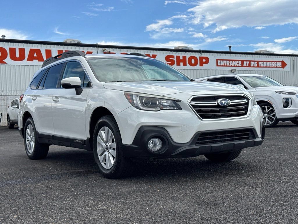 Used 2019 Subaru Outback 2.5i Premium AWD/4WD image 1