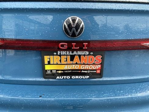 Used 2025 Volkswagen Jetta GLI Autobahn image 11