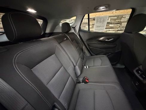 Used 2022 GMC Terrain SLE w/ Driver Convenience Package image 32
