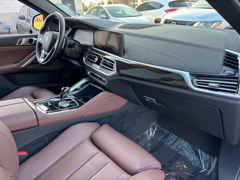 Used 2021 BMW X6 xDrive40i w/ Premium Package image 39