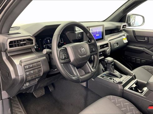 New 2026 Toyota Tacoma SR5 AWD/4WD image 4