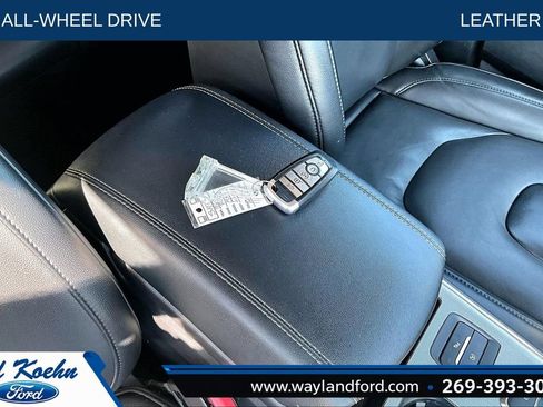 Used 2021 Ford Edge Titanium w/ Cargo Accessory Package FWD image 11