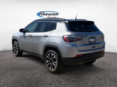 Used 2024 Jeep Compass Limited AWD/4WD image 3