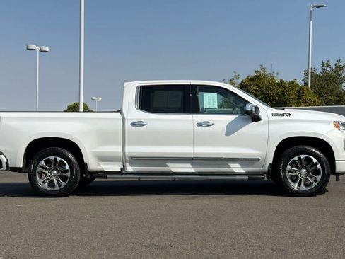 Used 2023 Chevrolet Silverado 1500 High Country w/ Max Trailering Package AWD/4WD image 6