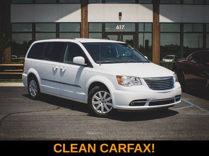 Used 2016 Chrysler Town & Country Touring