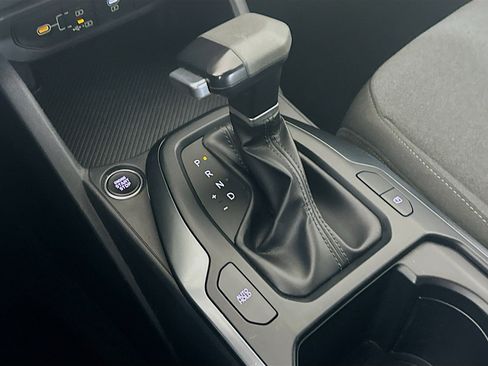 Used 2025 Kia K4 LXS image 25