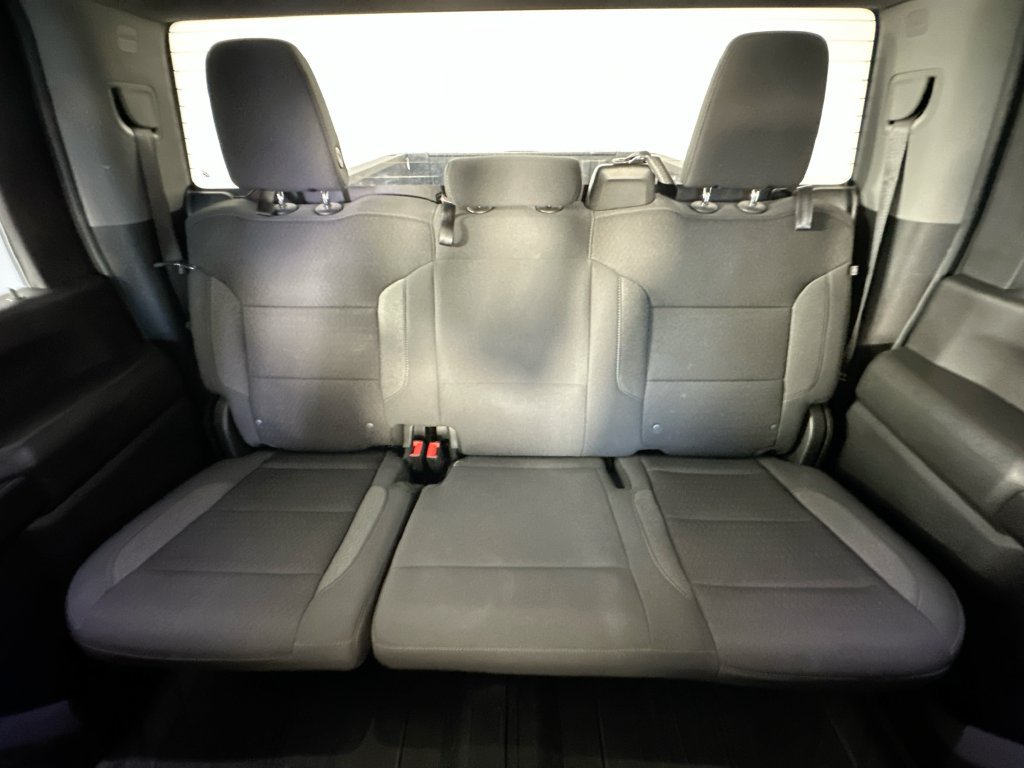 Used 2024 Chevrolet Silverado 2500 Custom w/ Custom Value Package AWD/4WD image 11