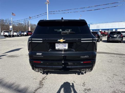 New 2026 Chevrolet Traverse High Country image 4