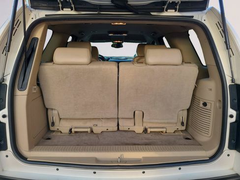 Used 2009 Chevrolet Tahoe LTZ RWD image 21
