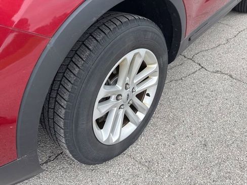 Used 2017 Ford Explorer FWD image 11