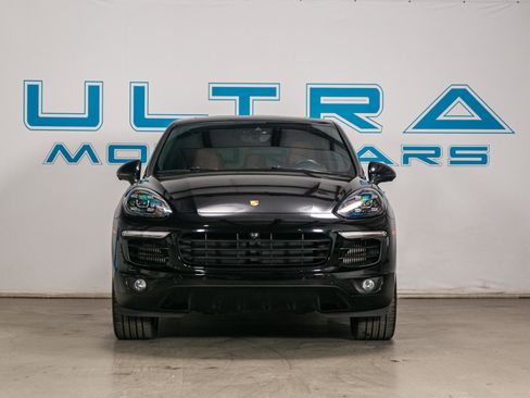Used 2018 Porsche Cayenne S image 7