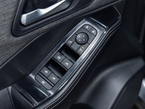 Used 2023 Nissan Rogue SV image 14