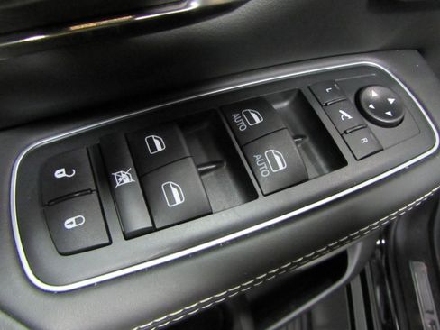 Used 2020 RAM 1500 Limited AWD/4WD image 21