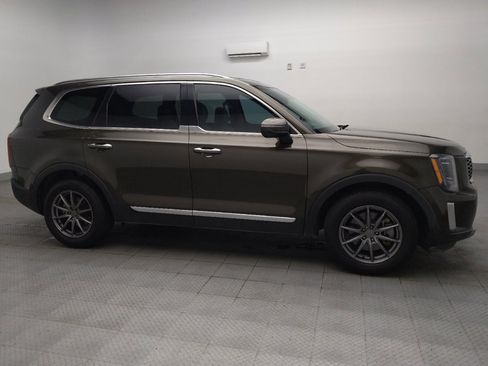 Used 2021 Kia Telluride S FWD image 11