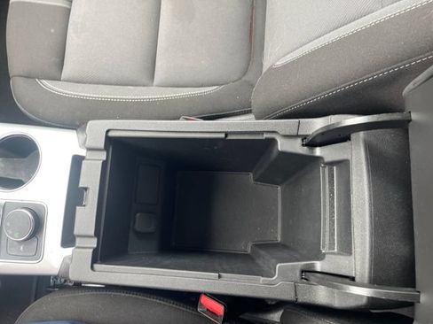 Used 2025 Chevrolet Blazer LT FWD image 24