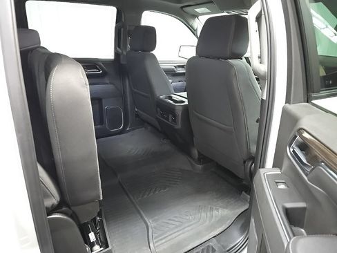 Used 2023 Chevrolet Silverado 1500 RST AWD/4WD image 17