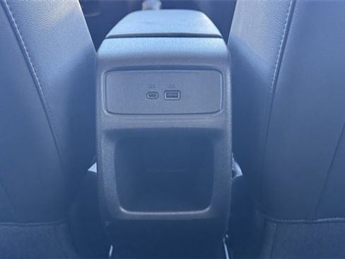 Used 2025 Chevrolet Trax LT image 14