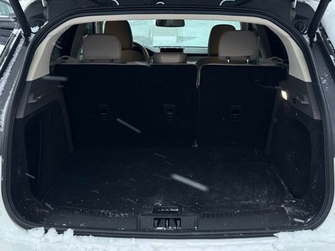 Certified 2022 Lincoln Corsair Standard w/ Equipment Group 101A image 11