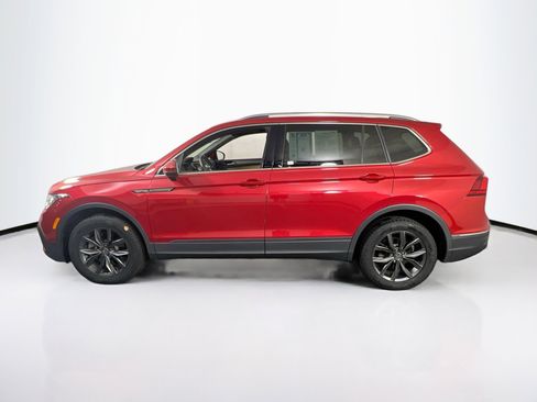 Used 2022 Volkswagen Tiguan SE image 8