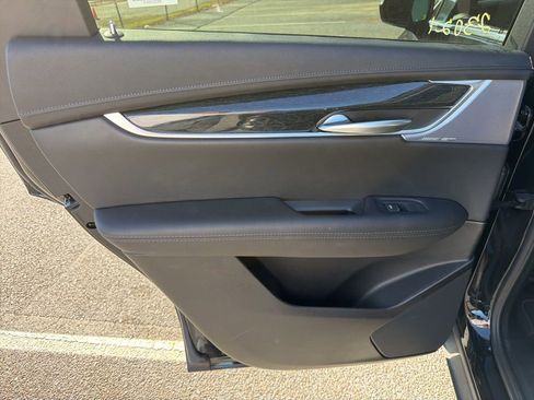 Used 2025 Cadillac XT5 Premium Luxury image 13