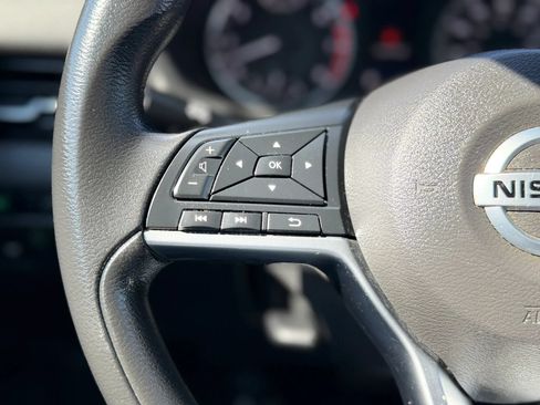 Used 2020 Nissan Sentra S FWD image 29