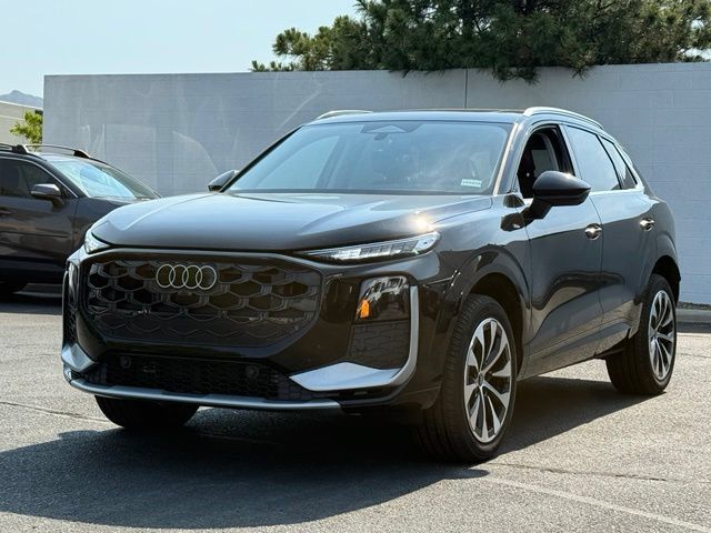 New 2026 Audi Q3 quattro 2.0T AWD/4WD image 1