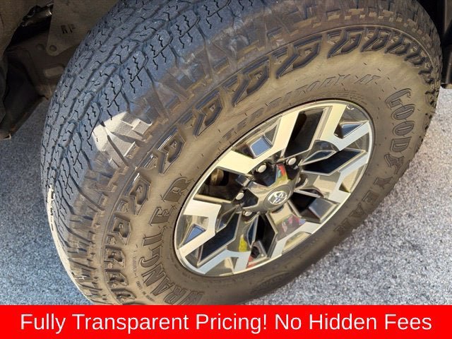 Used 2023 Toyota Tacoma TRD Off-Road AWD/4WD image 13
