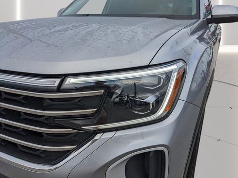 Certified 2025 Volkswagen Atlas SE AWD/4WD image 10