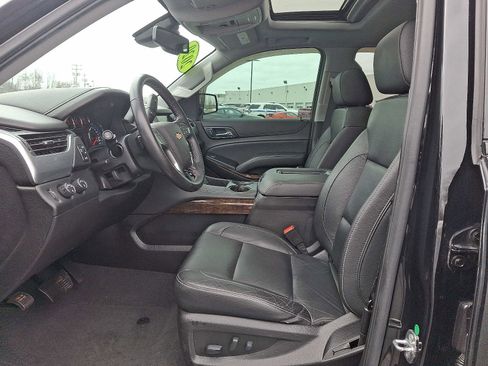 Used 2020 Chevrolet Tahoe LT w/ RST Edition image 15