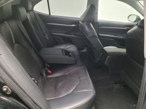 Used 2020 Toyota Camry XSE w/ Navigation Package image 19