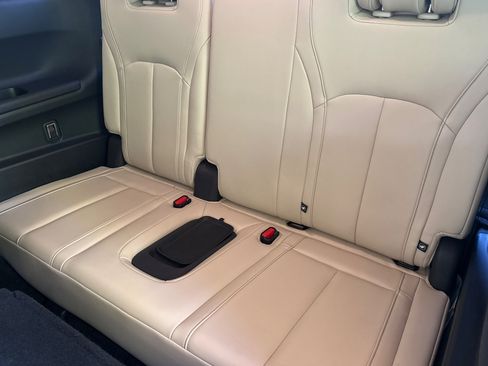 Used 2022 INFINITI QX60 Sensory w/ Cargo Package AWD/4WD image 19