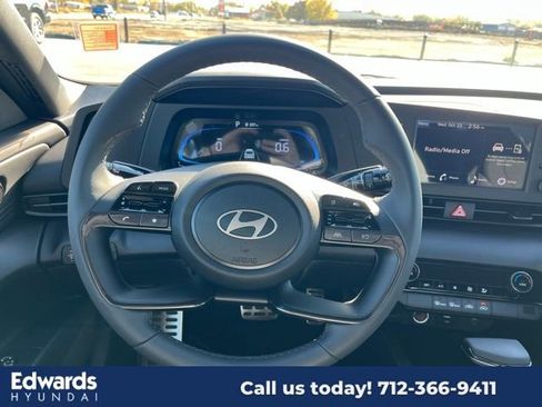 New 2025 Hyundai Elantra Sport image 21