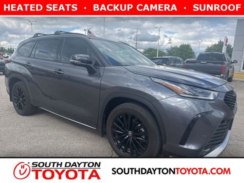 Used 2023 Toyota Highlander XSE FWD image 1