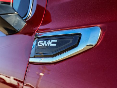 Used 2021 GMC Yukon SLT w/ SLT Premium Package image 11