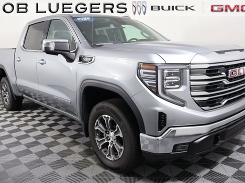 Certified 2026 GMC Sierra 1500 SLT AWD/4WD image 1