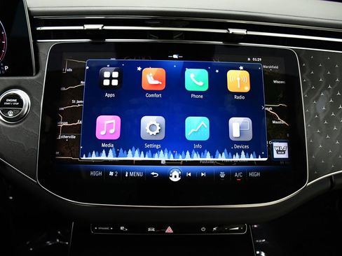 Used 2024 Mercedes-Benz E 350 4MATIC Sedan image 13