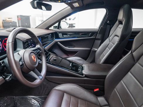 Used 2025 Porsche Panamera 4S image 22