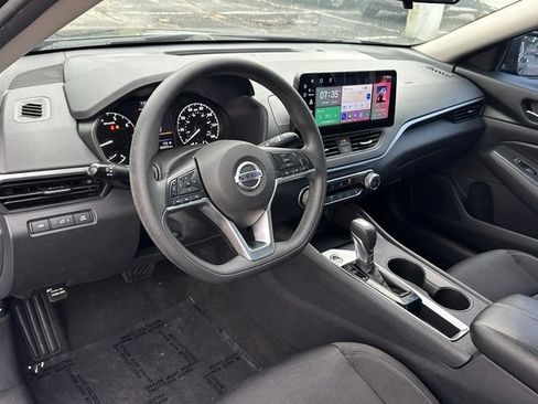 Used 2022 Nissan Altima 2.5 S FWD image 31