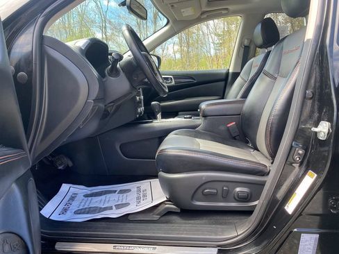 Used 2020 Nissan Pathfinder SL AWD/4WD image 12