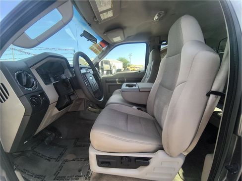 Used 2008 Ford F250 XLT AWD/4WD image 9