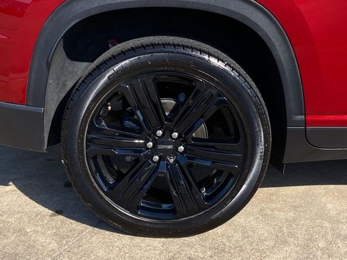 Used 2024 GMC Acadia Elevation w/ Black Edition FWD image 8