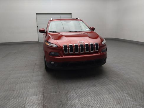 Used 2015 Jeep Cherokee Latitude FWD image 14