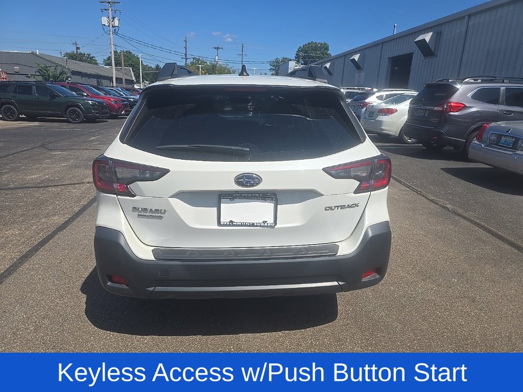 Used 2023 Subaru Outback Premium AWD/4WD image 4