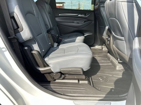 Used 2021 Buick Enclave Essence FWD image 45